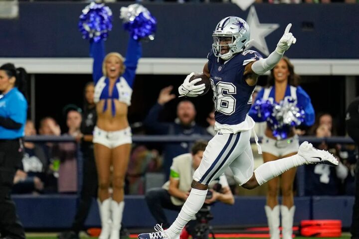 Cowboys need to put Week 8 on a constant loop 2