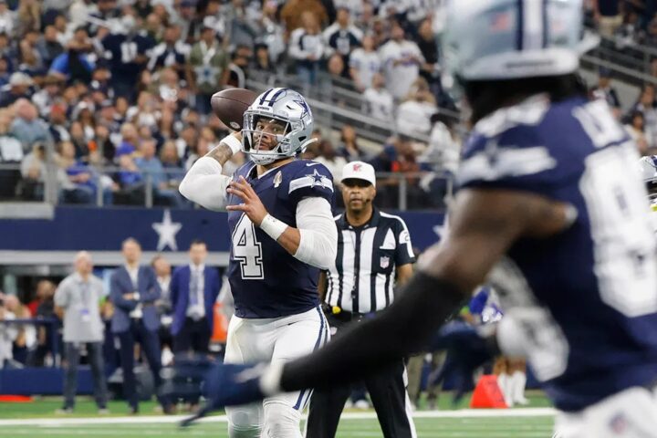 Cowboys need to put Week 8 on a constant loop